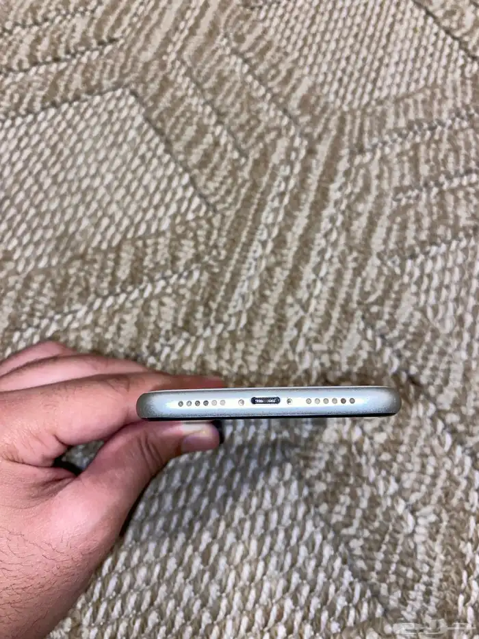 ايفون 11 نضيف جدا 64 قيقا الحد 600 3