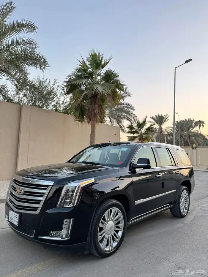 اسكاليد 2015 سعودي فل كامل بحالة الوكاله 1