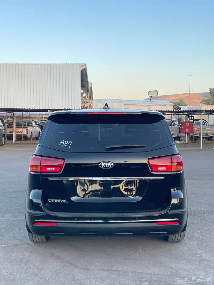 كيا كارنفال 2020 ديزل بطاقه جمركيه وارد كوريا 4