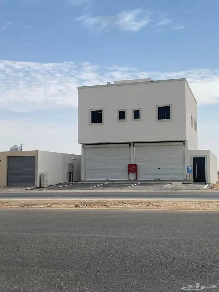 غرفة استوديو حي عريض 0