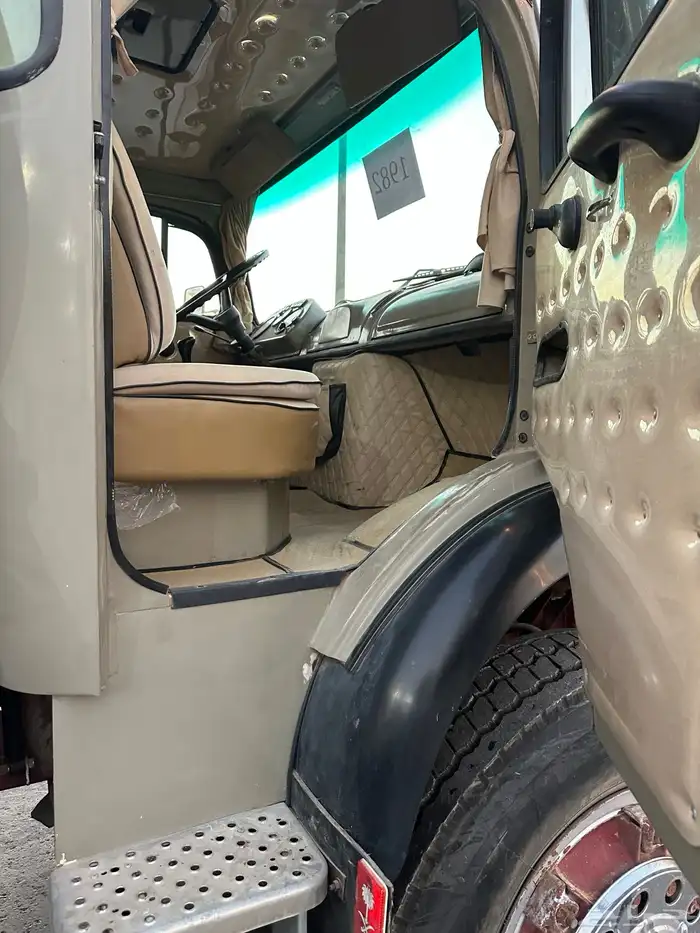 سكس بوز 24 موديل 1982 6