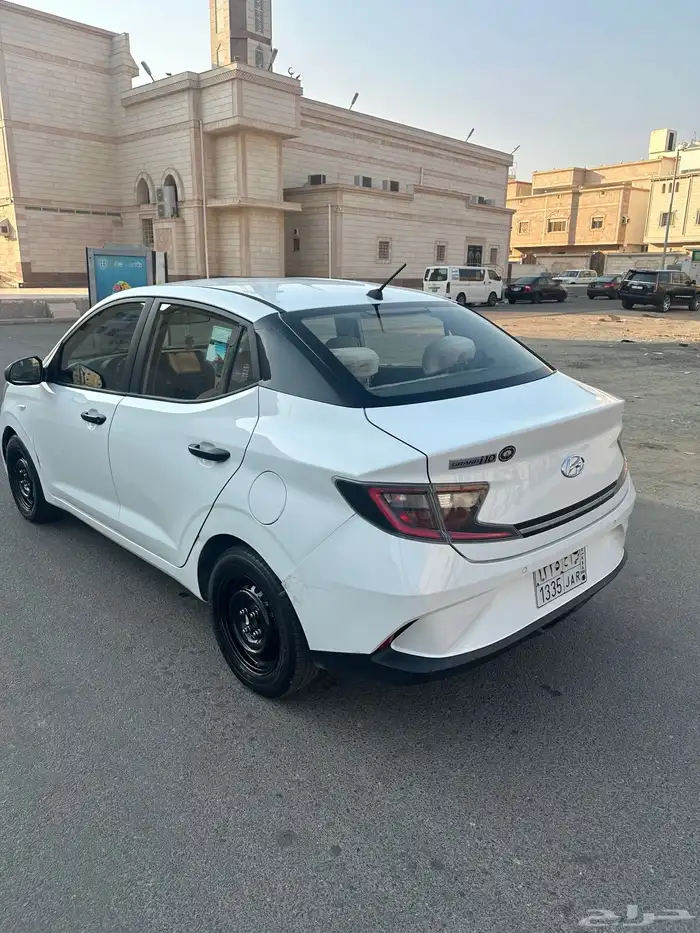 هونداي i10 2022 مستعمله 3