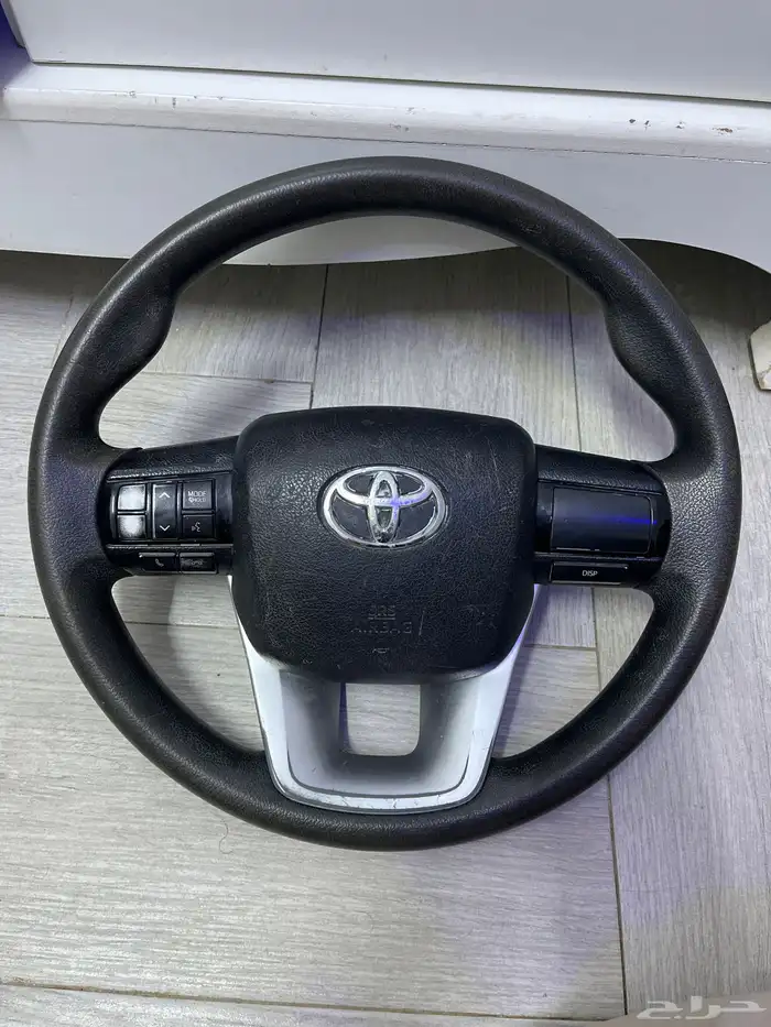 طارة فورشنر او هايلوكس موديل جديد شبه جديدة 0