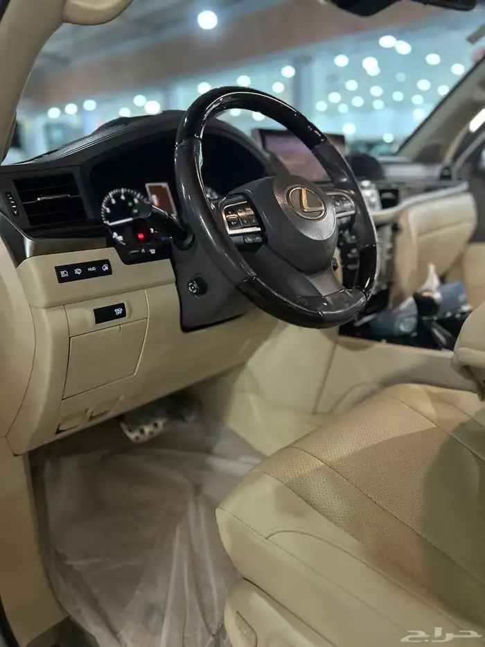 لكزس 2019 سعودي 22