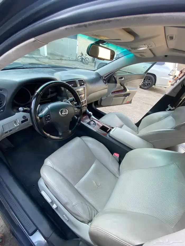 لكزس IS350 AWD فل كامل 4