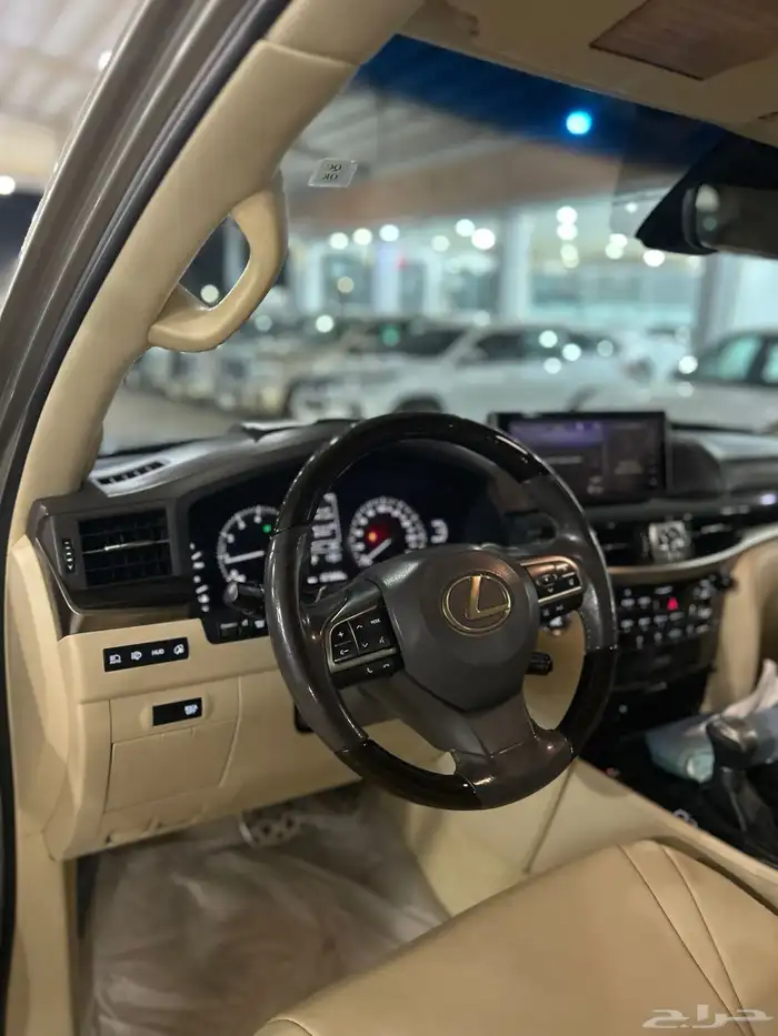لكزس 2019 سعودي 27