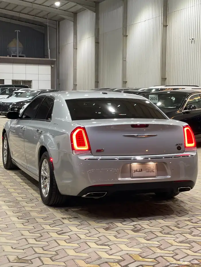 كرايسلر C300 V6 سعودي 21 عداد 69 الف 2
