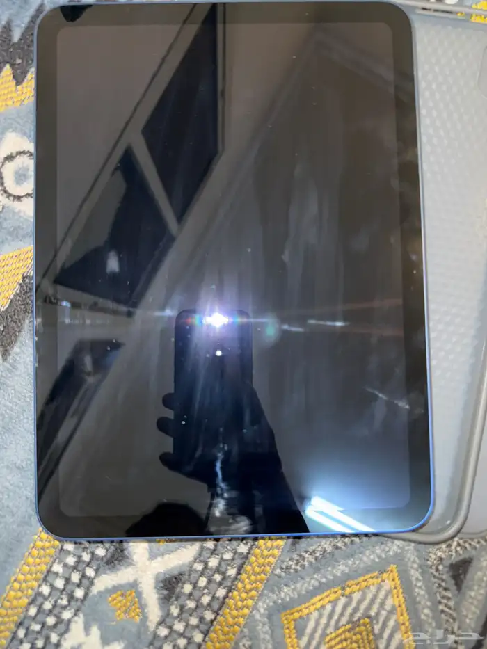 ايباد الجيل العاشر نضيفه مافيه شي ولا كسر ولا خدش 3