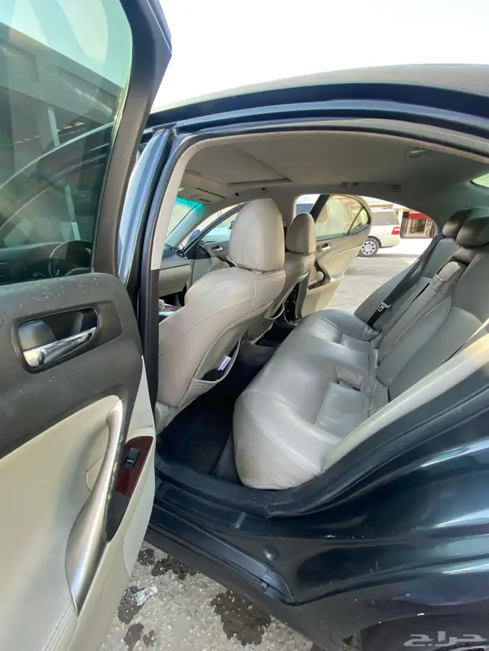 لكزس IS350 AWD فل كامل 10