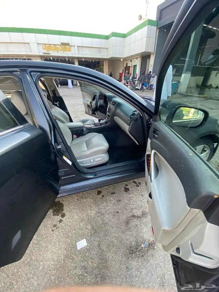 لكزس IS350 AWD فل كامل 8