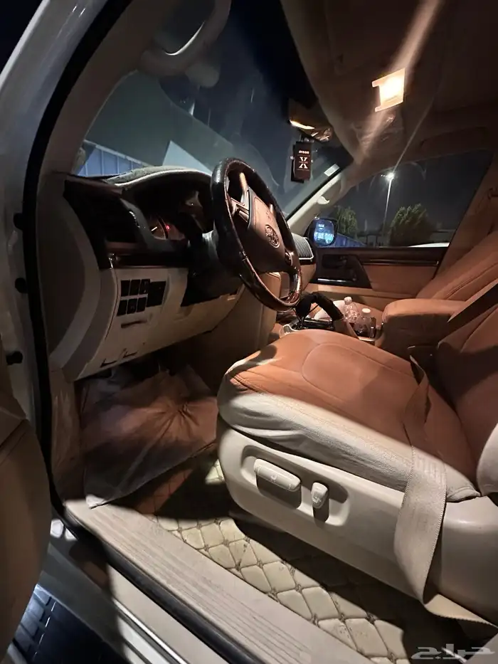 Land Cruiser GXR 2021 V6 12