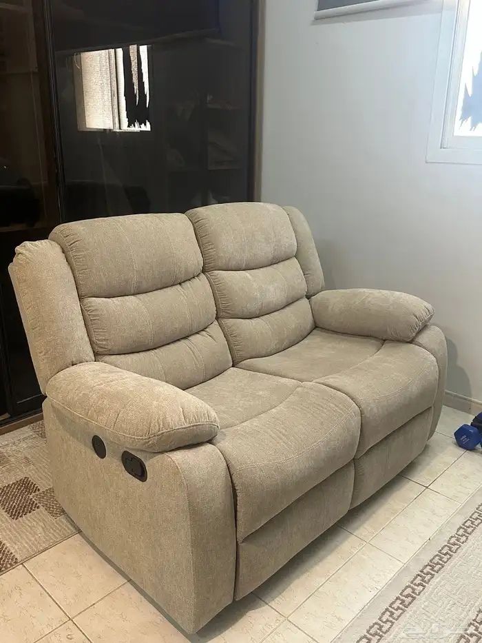 كنب استرخاء نفرين نظيف جدا  جدا 3