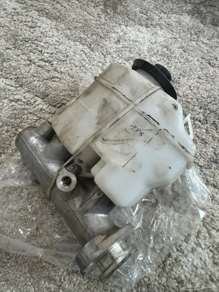 كامري 2005 قطع غيارمع بكم وجلدت عكس جديده وديكورات 4