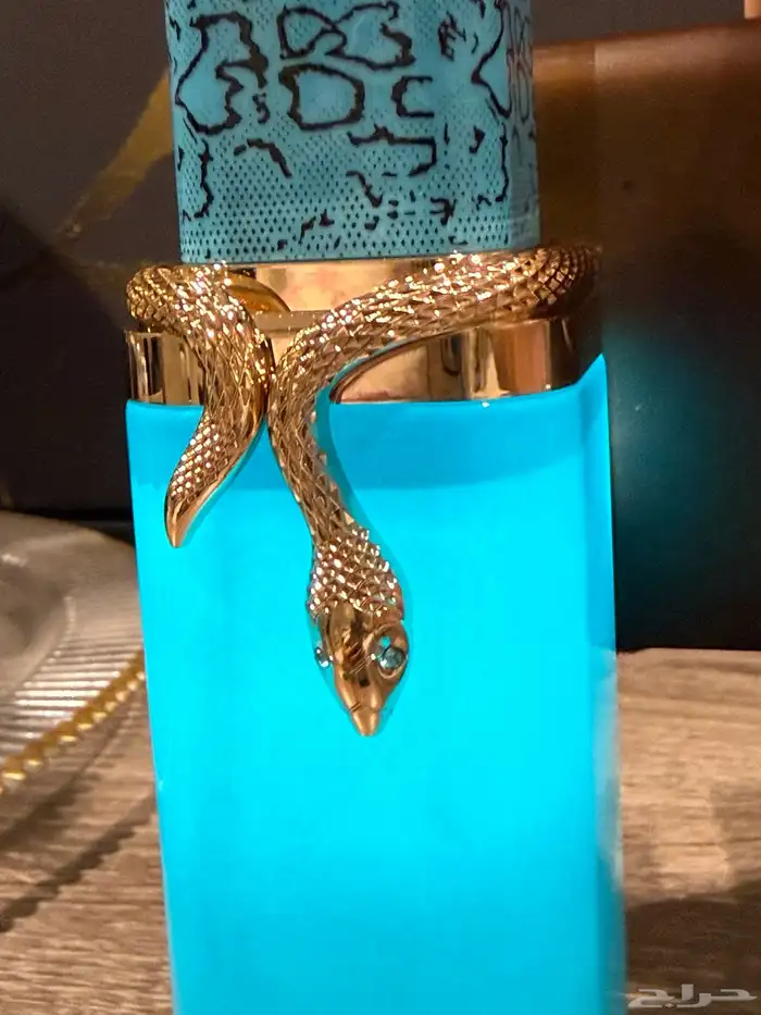 عطر فولكان فو النقص بسيط و آصلي 100 اقبل بالبدل 1