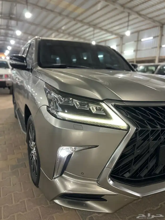 لكزس 2019 سعودي 5