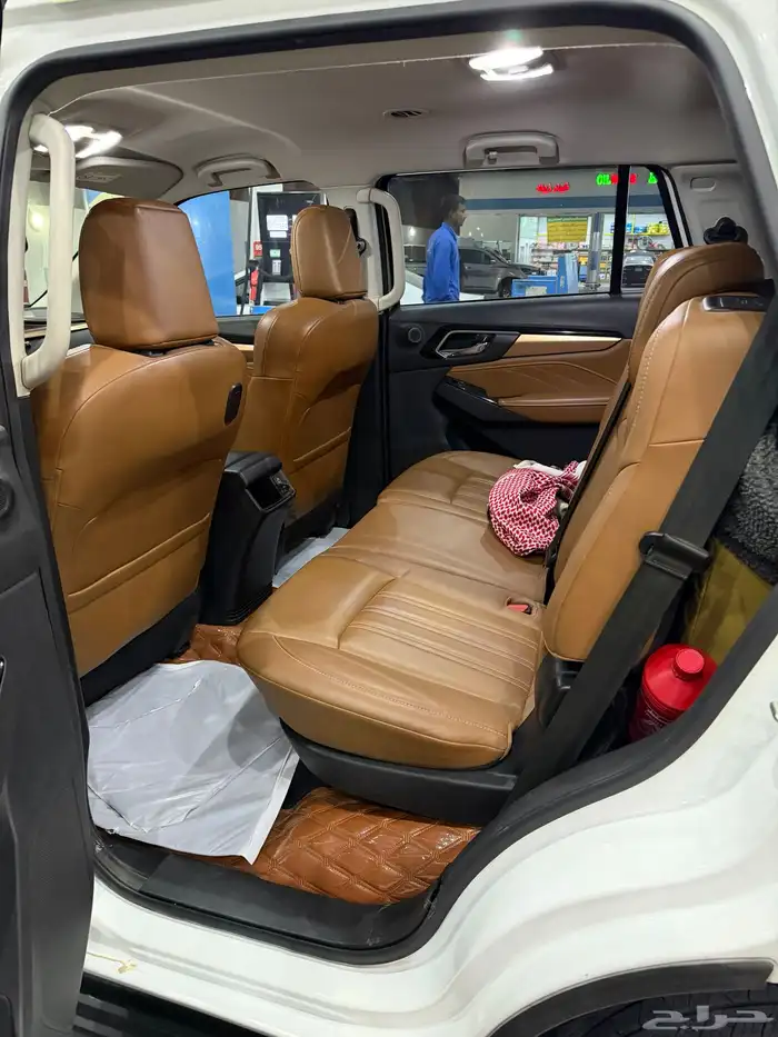 ايسوزو MUX 2023 4