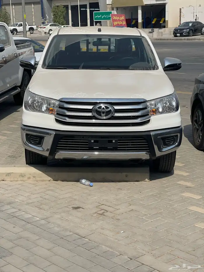 هايلوكس غمارتين بريمي GLS بنزين بدون دبل قير تمتيك 2025 2