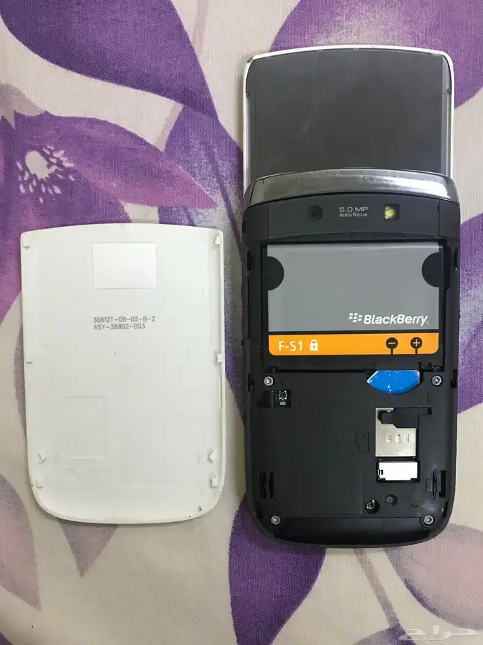 بلاك بيري تورش للبيع شغال بحالة ممتازة 4