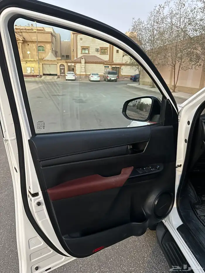 تويوتا هايلكس 2023 غمارتين دبل ديزل قير اتوماتيك . 15