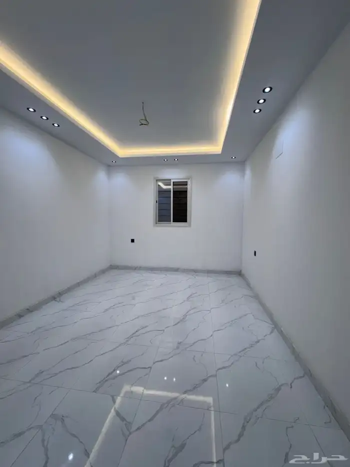 للبيع شقه دور ثانى مصعد جاهز من 340 الف بالمحاله ابها 4