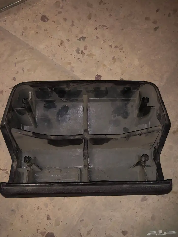 للبيع قطع كرسيدا قديم نظيف و اسعار مناسبة جدا 10