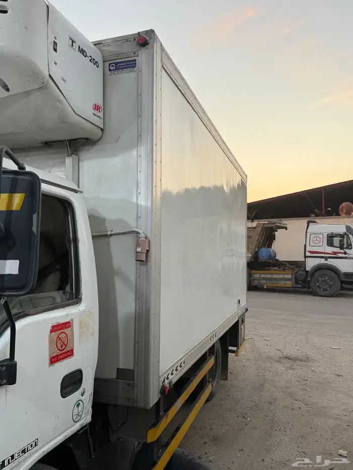 للبيع ثلاجه دينه ايسوزو 3