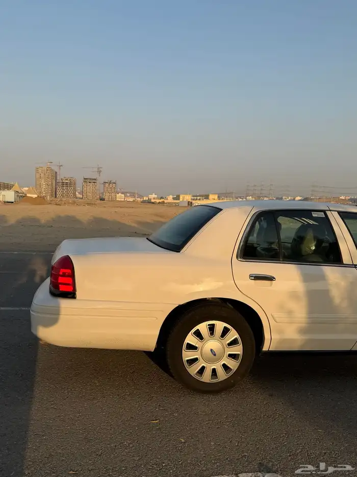 فورد كراون فكتوريا بوليسي مخزن 2011 31