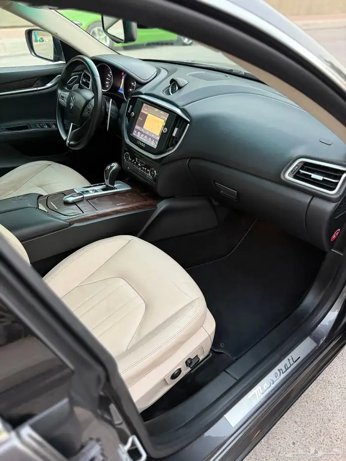 Maserati Ghibli 2015 25