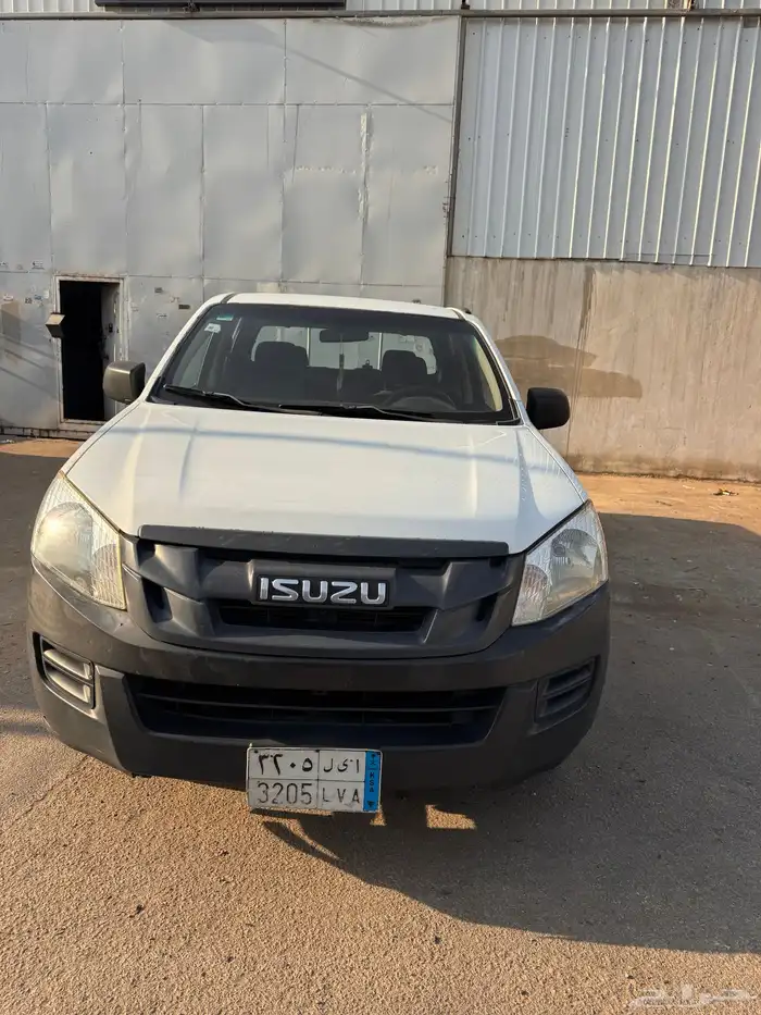 ايسوزو ديماكس 8