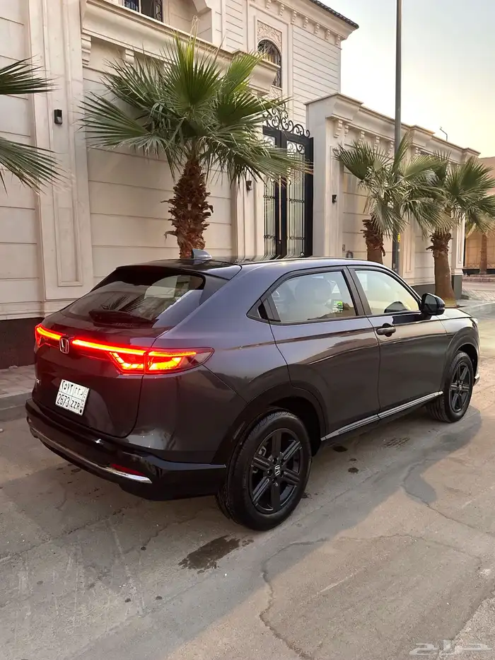 هوندا HRV موديل 2024 فل كامل بحالة الوكالة 11