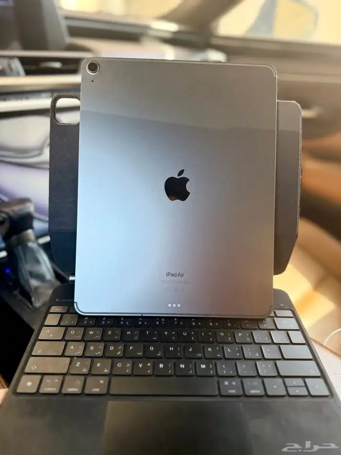 ايباد آير M2 وإيفائي شريحة 13 انش 17