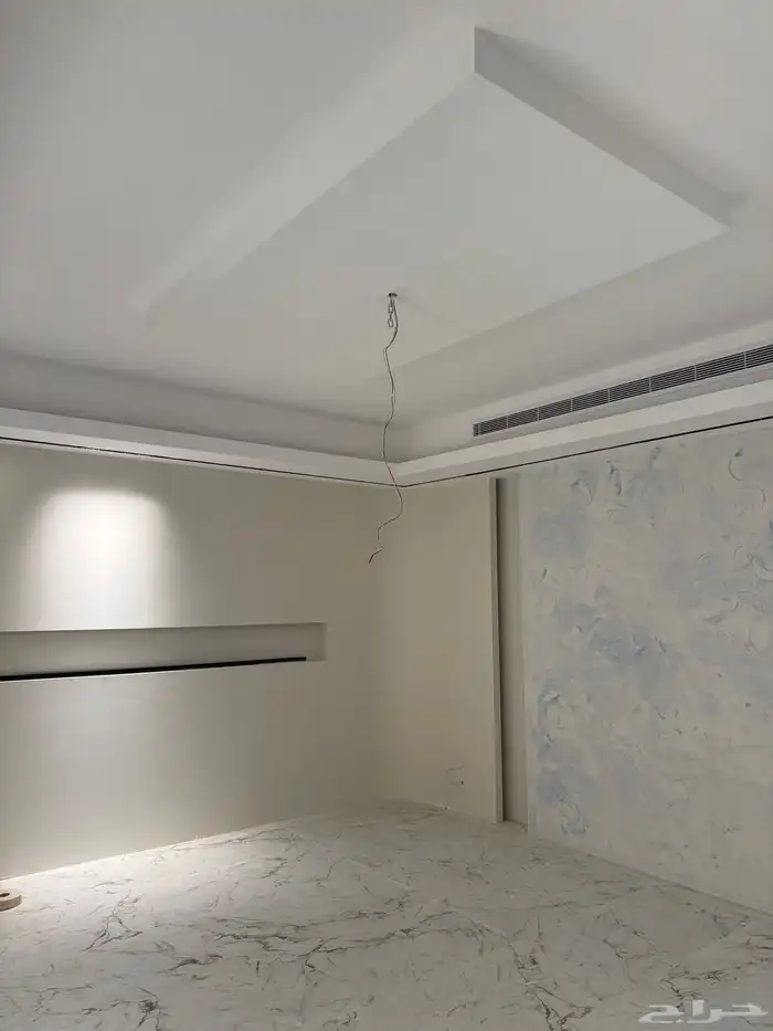 فيلا فخمة للبيع المساحة 650م شارعين حي اللؤؤ 38