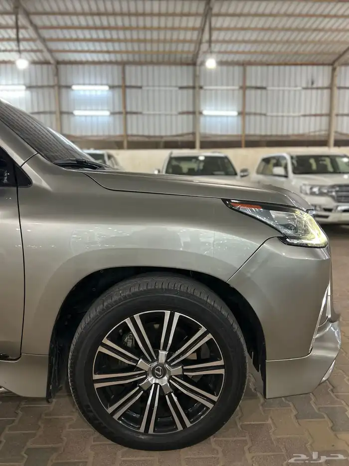 لكزس 2019 سعودي 14