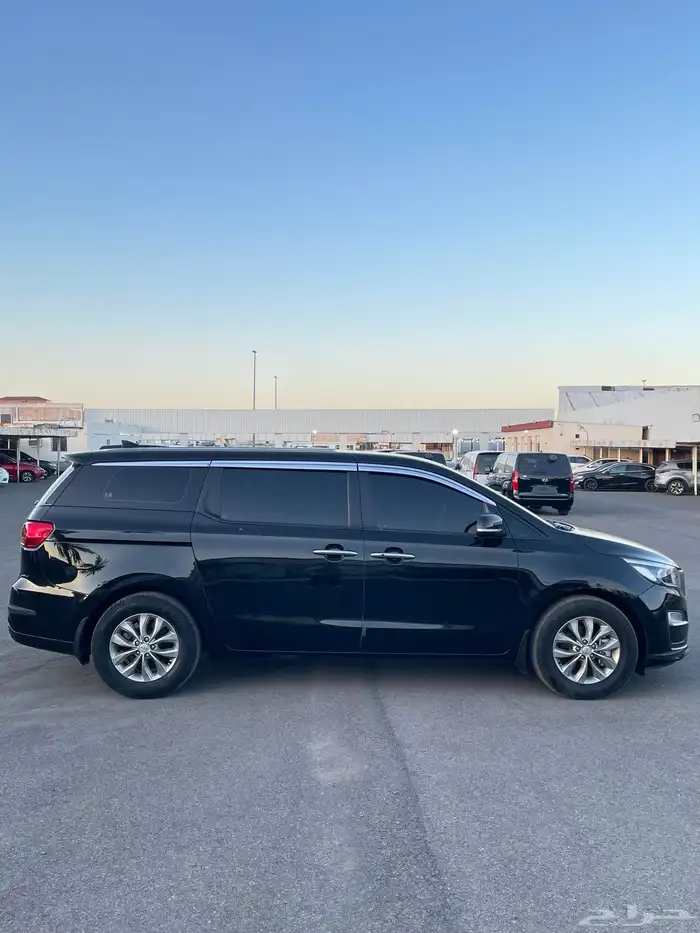 كيا كارنفال 2020 ديزل بطاقه جمركيه وارد كوريا 6