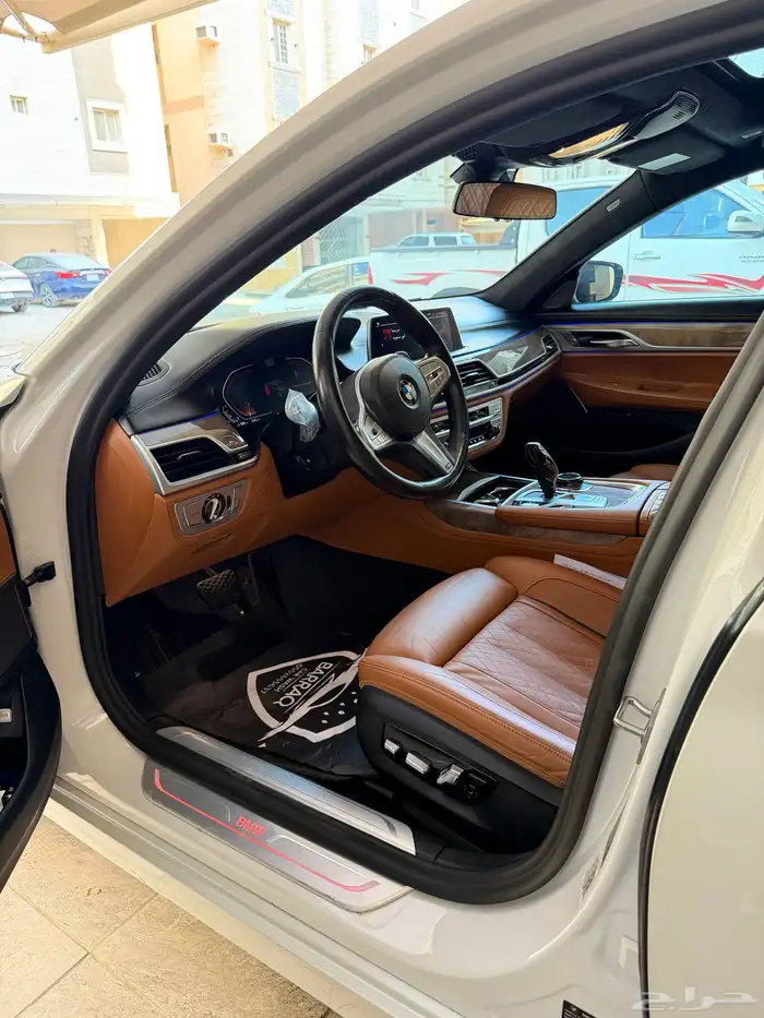 بي ام دبليو 2020 _740Li 7