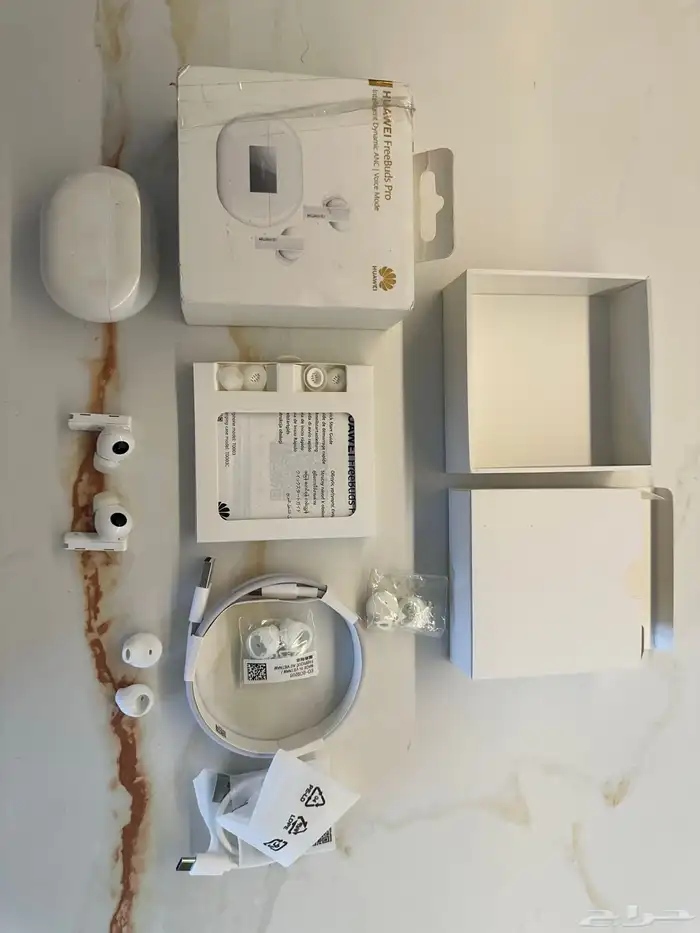 ساعة هواوي جي تي 4 و سماعة هواوي 5