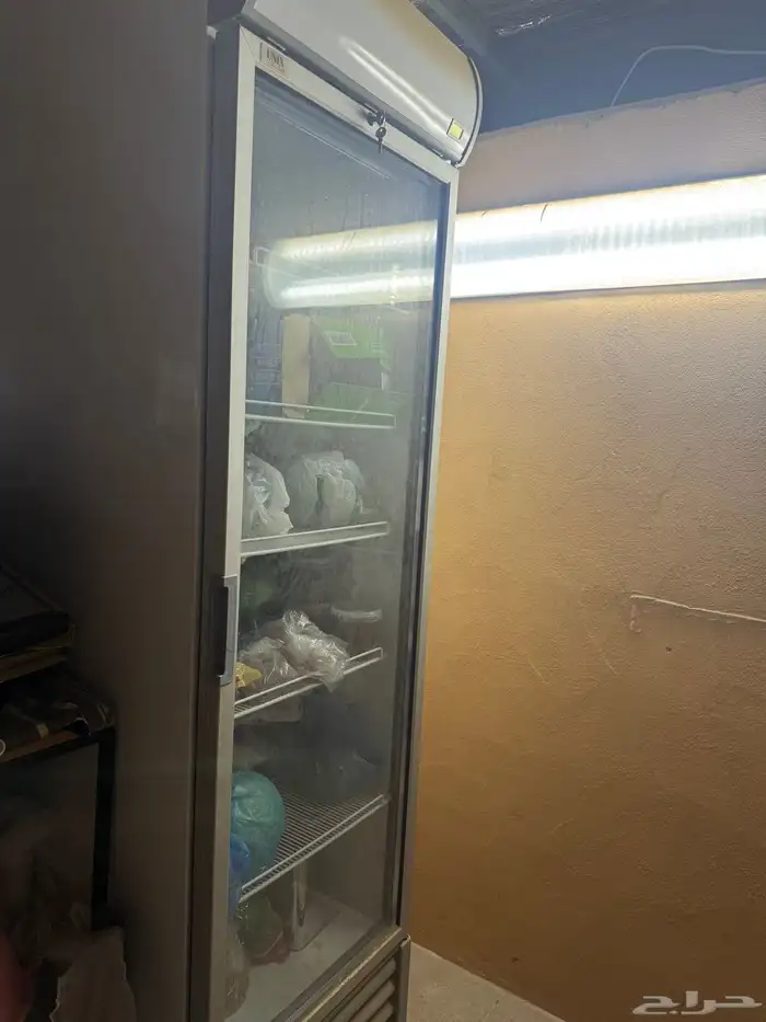 ثلاجة محل بحالة ممتازه وثلاجه غرفه وأرفف ودواليب وأرفف محل 8