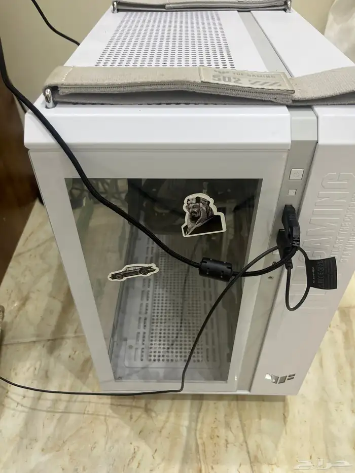 بي سي مع كامل اغراضه 3