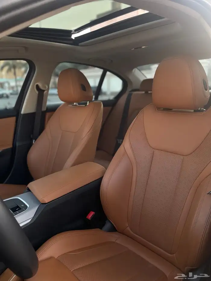 بي ام دبليو 320i 2022 11