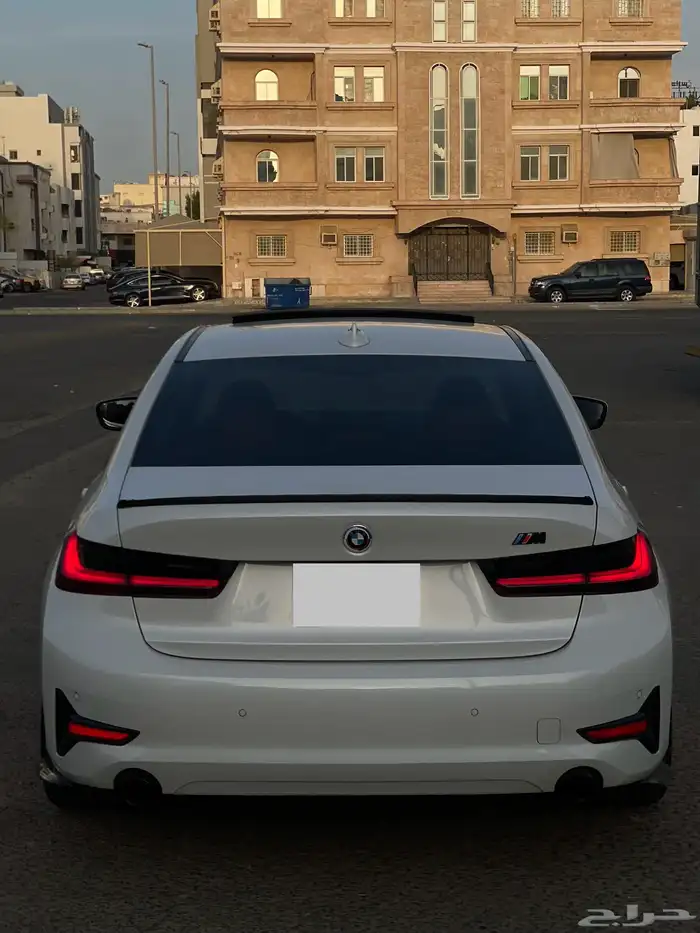 بي ام دبليو 320i 2022 7