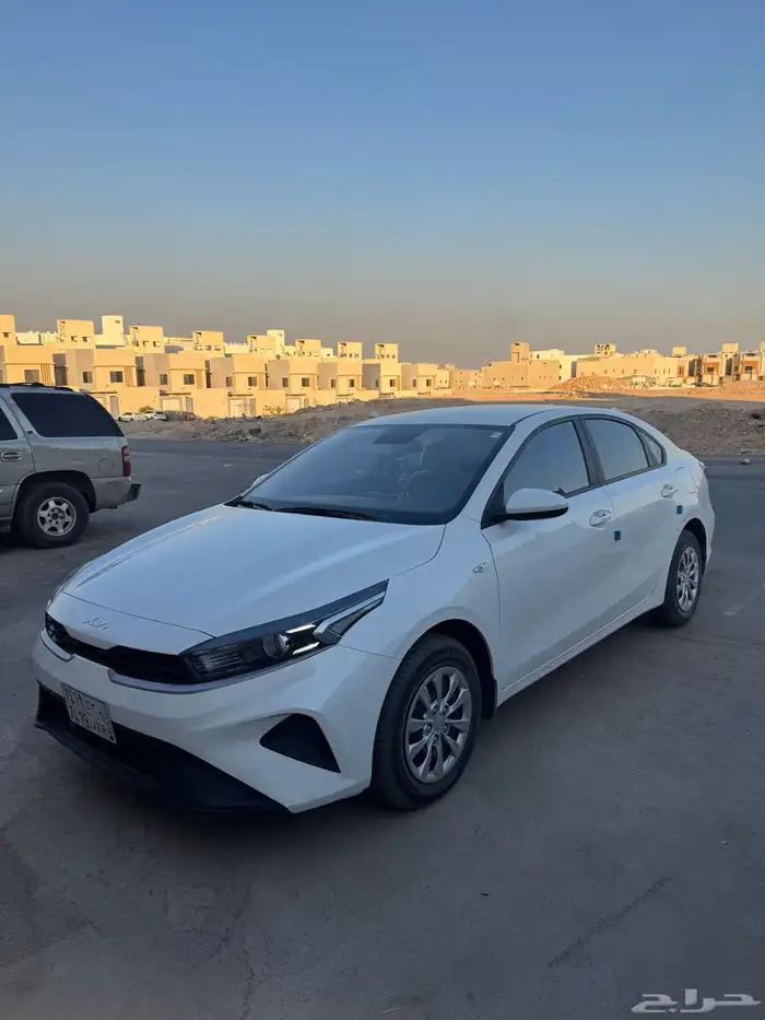 للبيع سيراتوا 2024 4