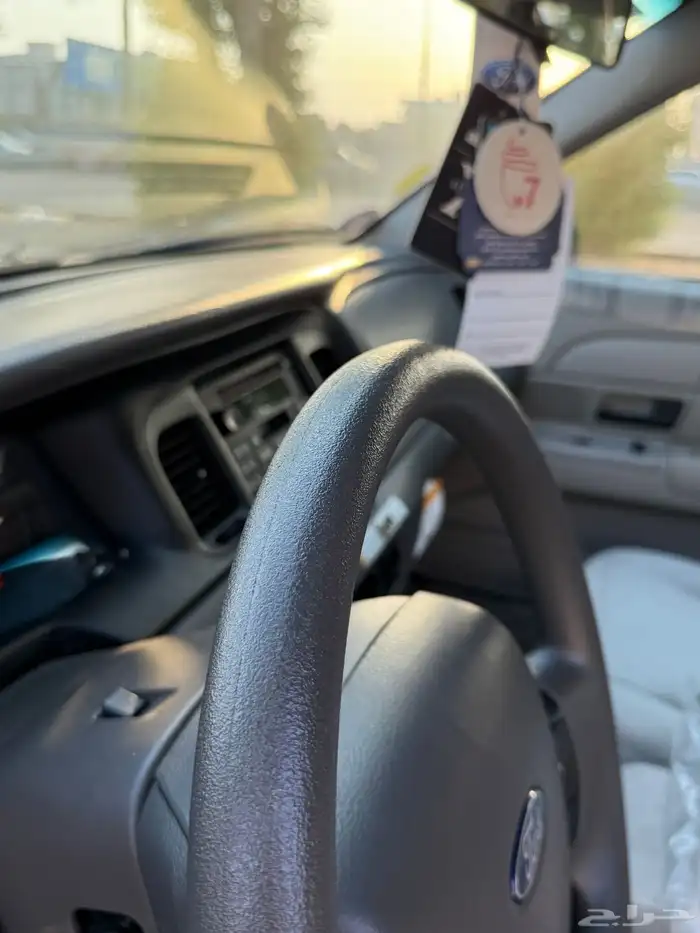 فورد كراون فكتوريا بوليسي مخزن 2011 16