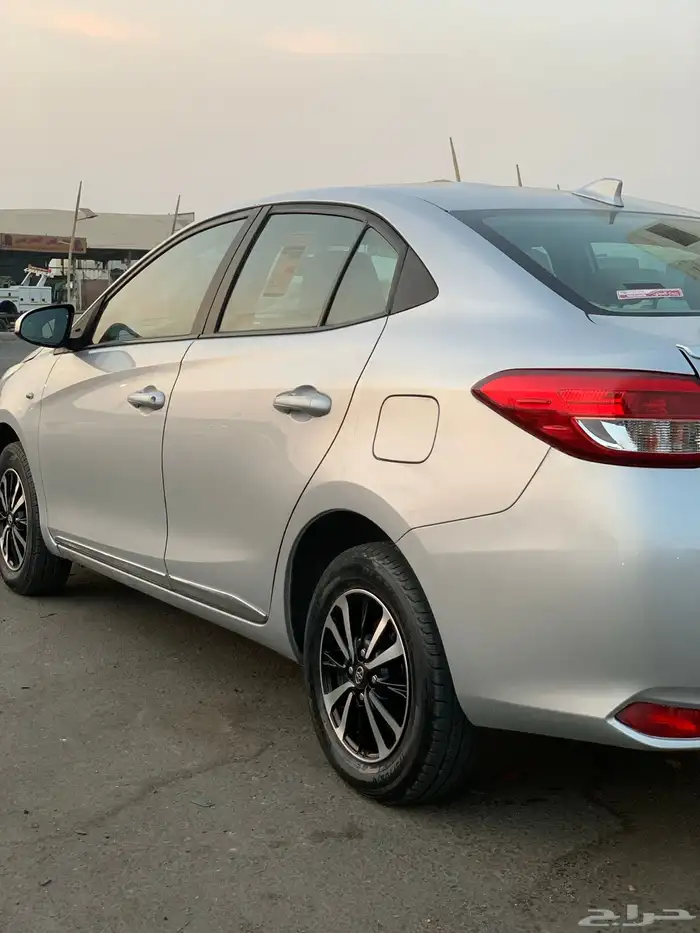 تويوتا يارس وكالة 2022 فل كامل 4