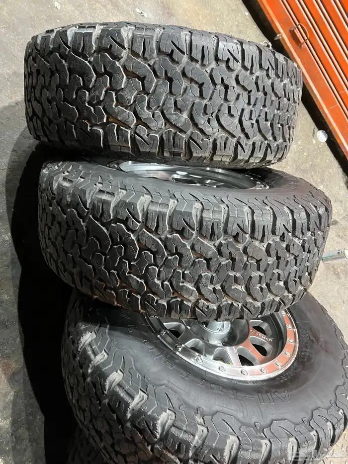 جنوط ميثود نيكل6مسمار معا كفرات نص حجري ودواي مقاس 285 70 17 6