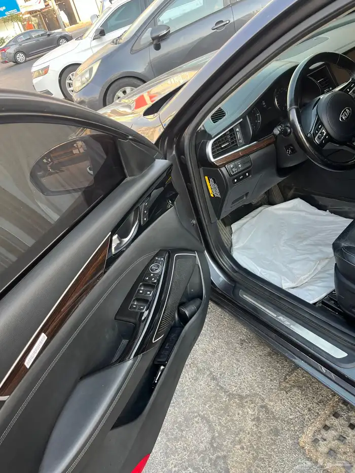 للبيع كدنزه K7 بنزين 8