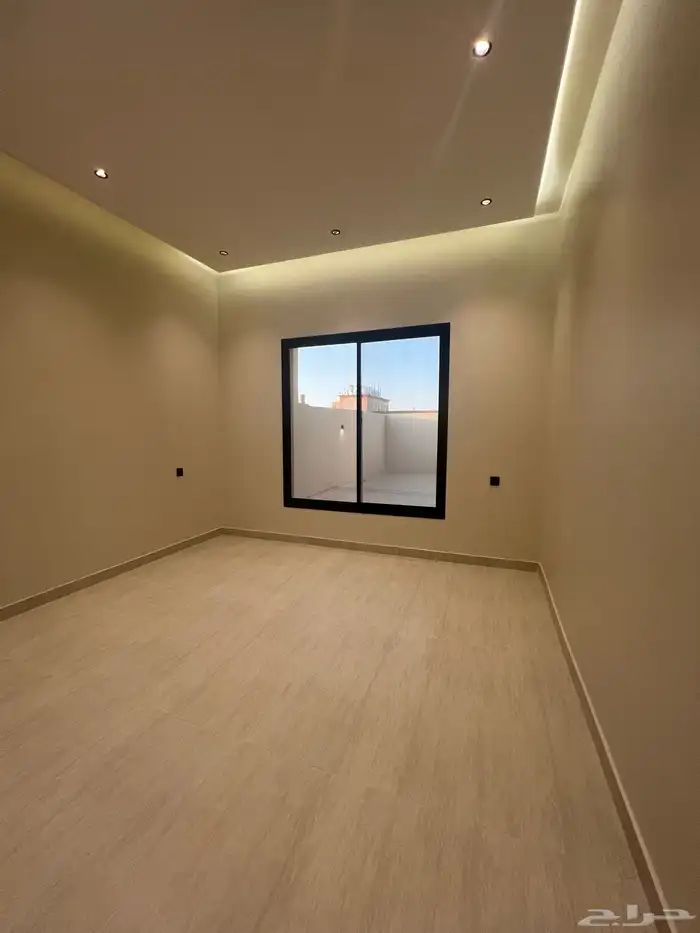 للبيع روف علوي مع ملحق موقع مميز حي شمال التضامن 27