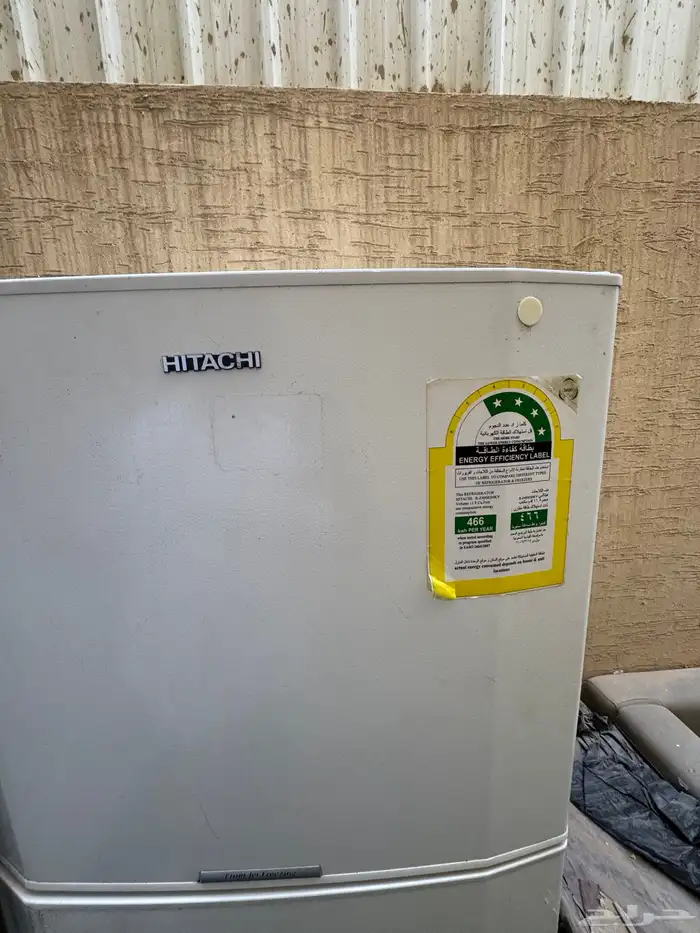 ثلاجة هيتاشي بحالة ممتازة للبيع 1