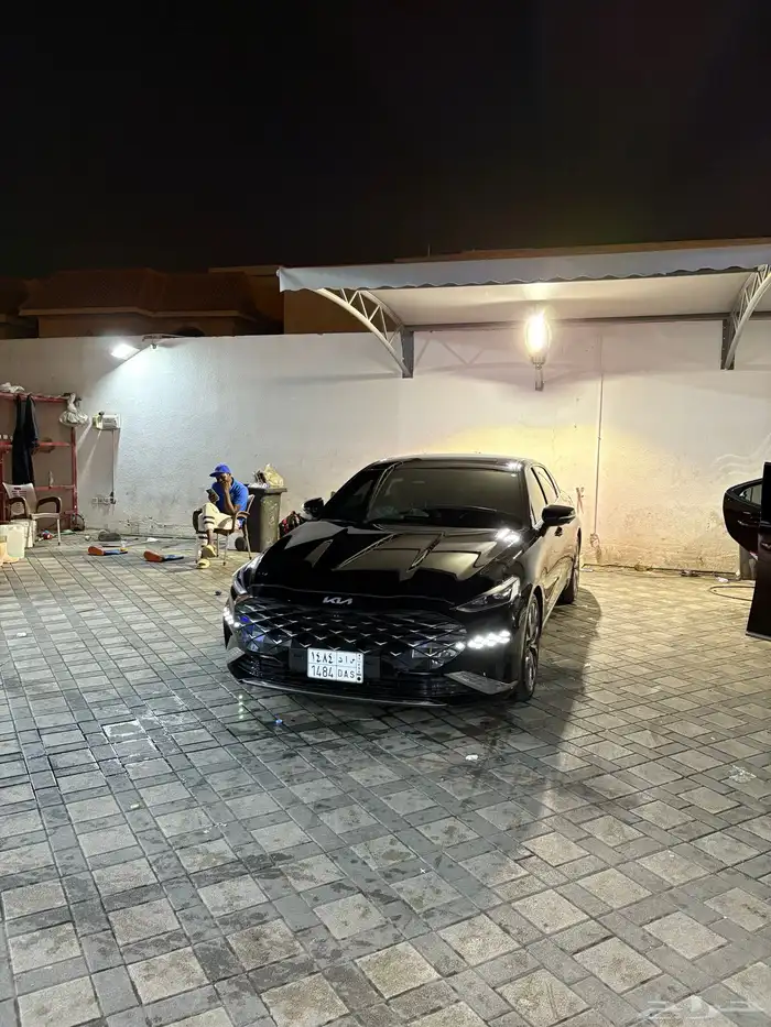 كيا k8 للبيع 10
