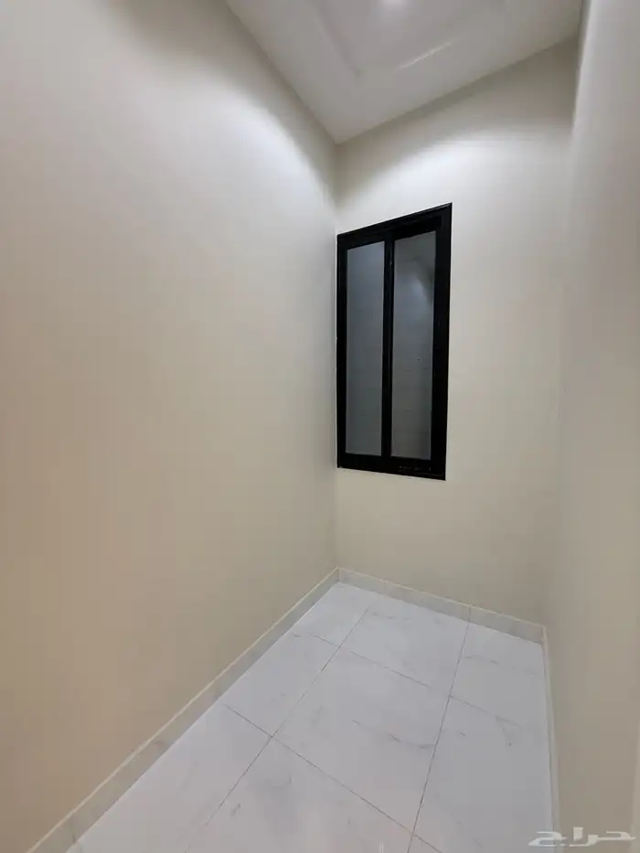 للبيع ارواف علويه وشقق ارضيه ببايكة سيارة ف شمال الخميس 27