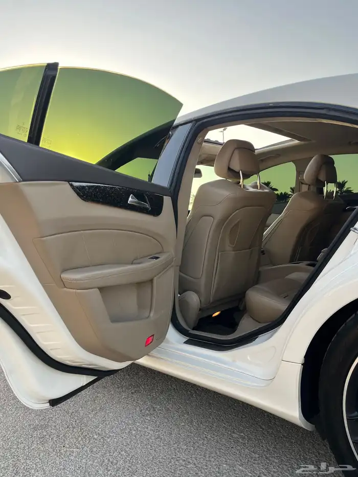 مرسيدس CLS63 AMG 2012 6